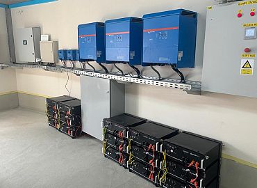 Off grid sustav 45 kw sa automatskom podrskom agregata Off grid sustav 45 kw sa automatskom podrskom agregata